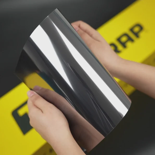 Crystal Chrome CHM22 HD Vinyl Wrap 1 Mercedes GLC 300 4Matic dán đổi màu TeckWrap Crystal Chrome (CHM22-HD) – Lột xác đẳng cấp với hiệu ứng chrome pha lê