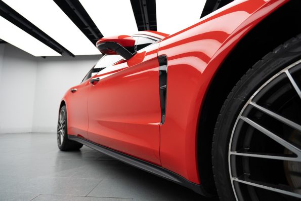 Dán đổi màu xe Porsche bằng TeckWrap Racing RED “CG06-HD”