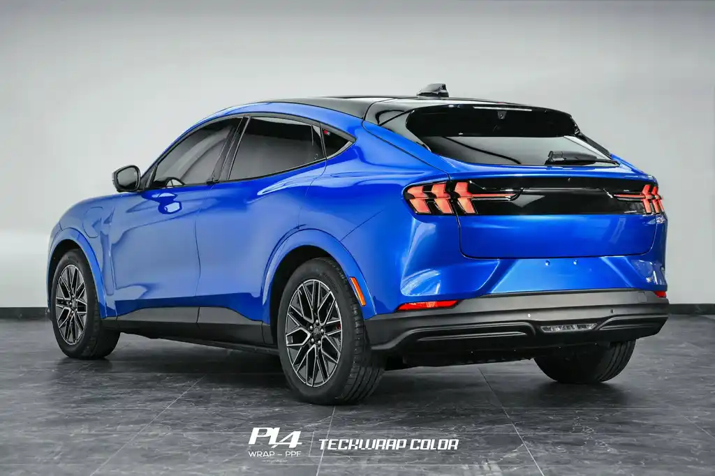 Ford Mustang Mach-E dán đổi màu TeckWrap Blue Gem GAL02-HD Ford Mustang Mach-E dán đổi màu TeckWrap Blue Gem GAL02-HD