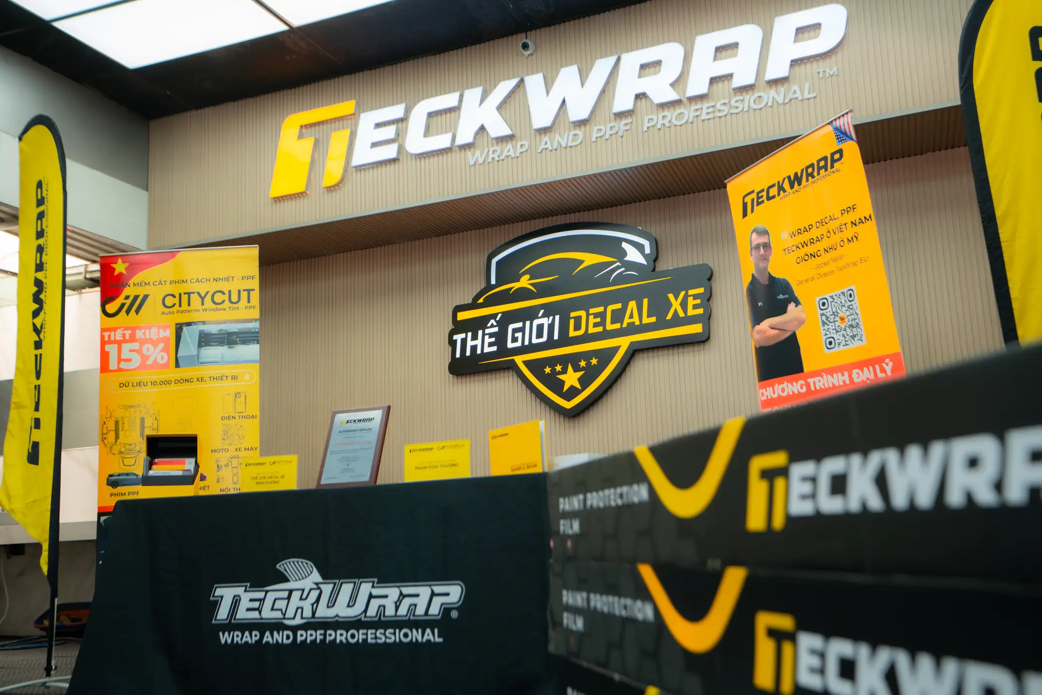 Chào mừng Thế Giới Decal Xe chính thức trở thành đại lý TeckWrap Việt Nam 7 the gioi decal xe dai ly teckwrap 2 Chào mừng Thế Giới Decal Xe chính thức trở thành đại lý TeckWrap Việt Nam